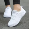 Mulheres sapatos casuais moda respirável andando malha sapatos planos tênis feminino 2021 ginásio sapatos vulcanizados branco calçado feminino