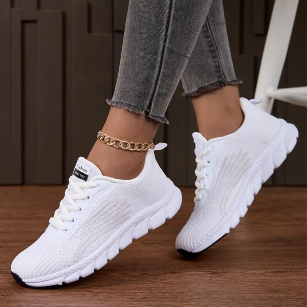 Sapatos femininos para mulheres de alta qualidade moda clássico tênis confortável malha respirável branco sapato casual correndo sapatos femininos