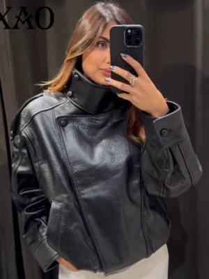 Hxao jaquetas pretas de couro sintético para mulheres, jaqueta bomber recortada de tamanho grande com zíper, casacos de manga comprida para motocicleta